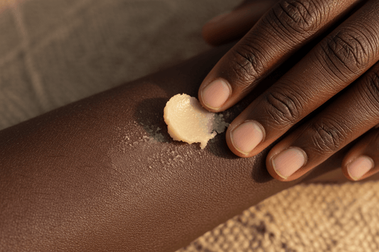 Beurre de karité : 8 utilisations pour la peau et les cheveux